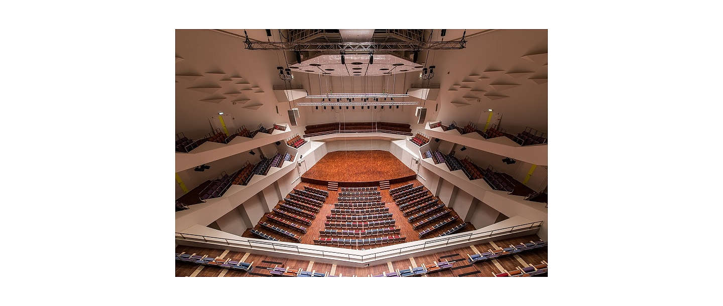 Liepājas Dzintars, в помещении