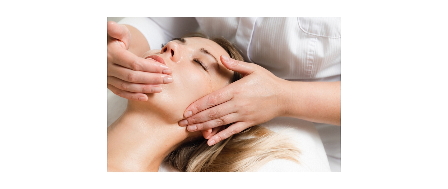 Modelejošā sejas masāža