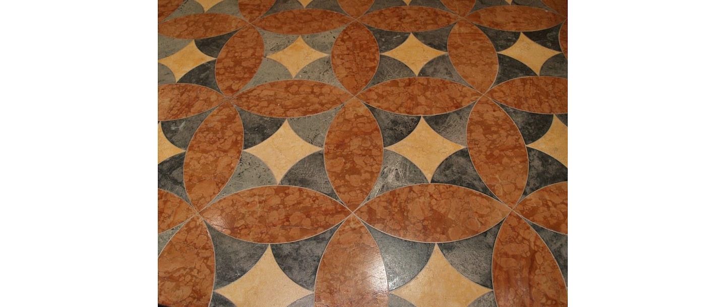 Мраморный пол