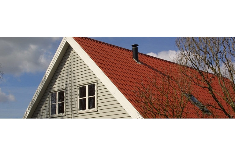 Roofs of different complexity