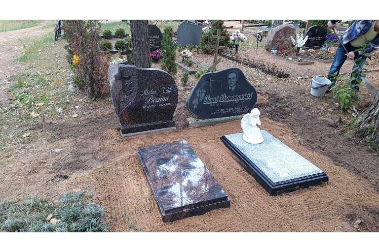 Tombstone installation