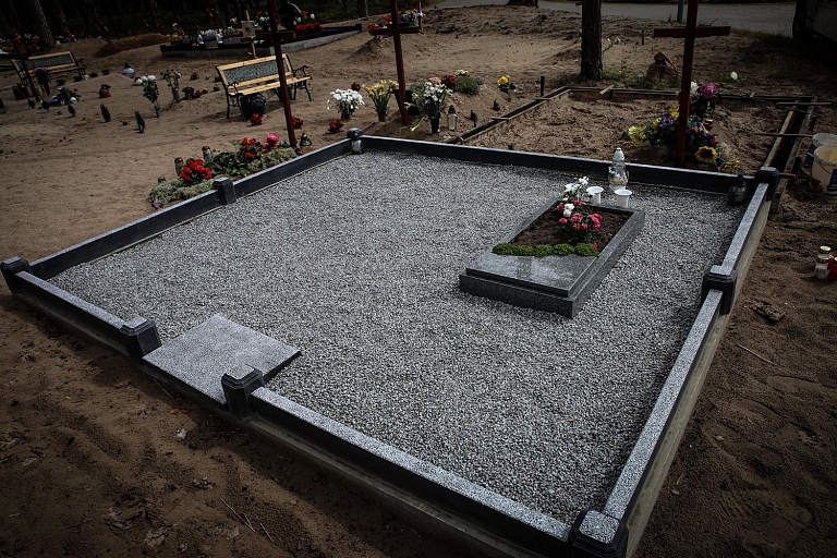 tombstones in Jurmala