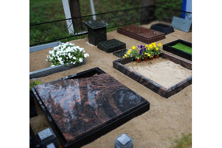 tombstones in Jurmala