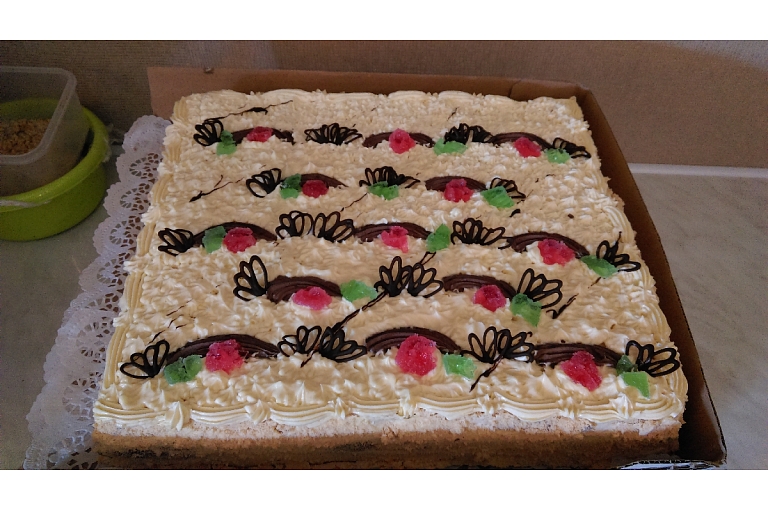 Tortes svinībām