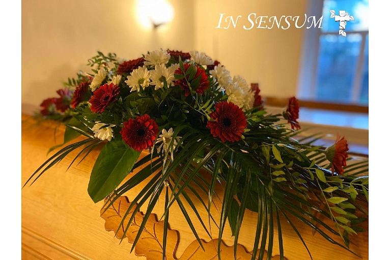 Wreaths and mourning bouquets, flowers