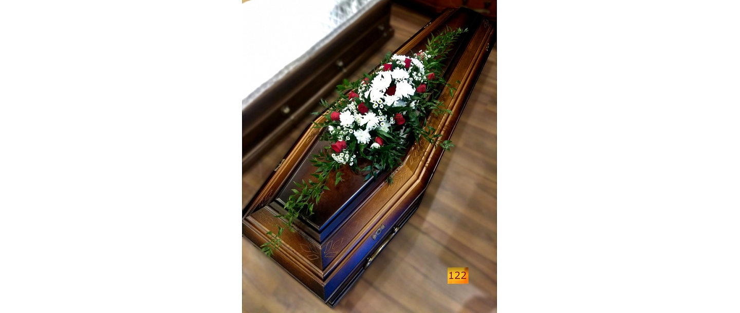 Композиции на крышке гроба