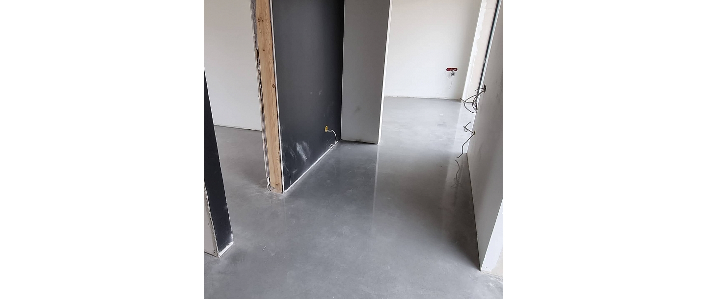 Polished concrete floor in the interior of the house