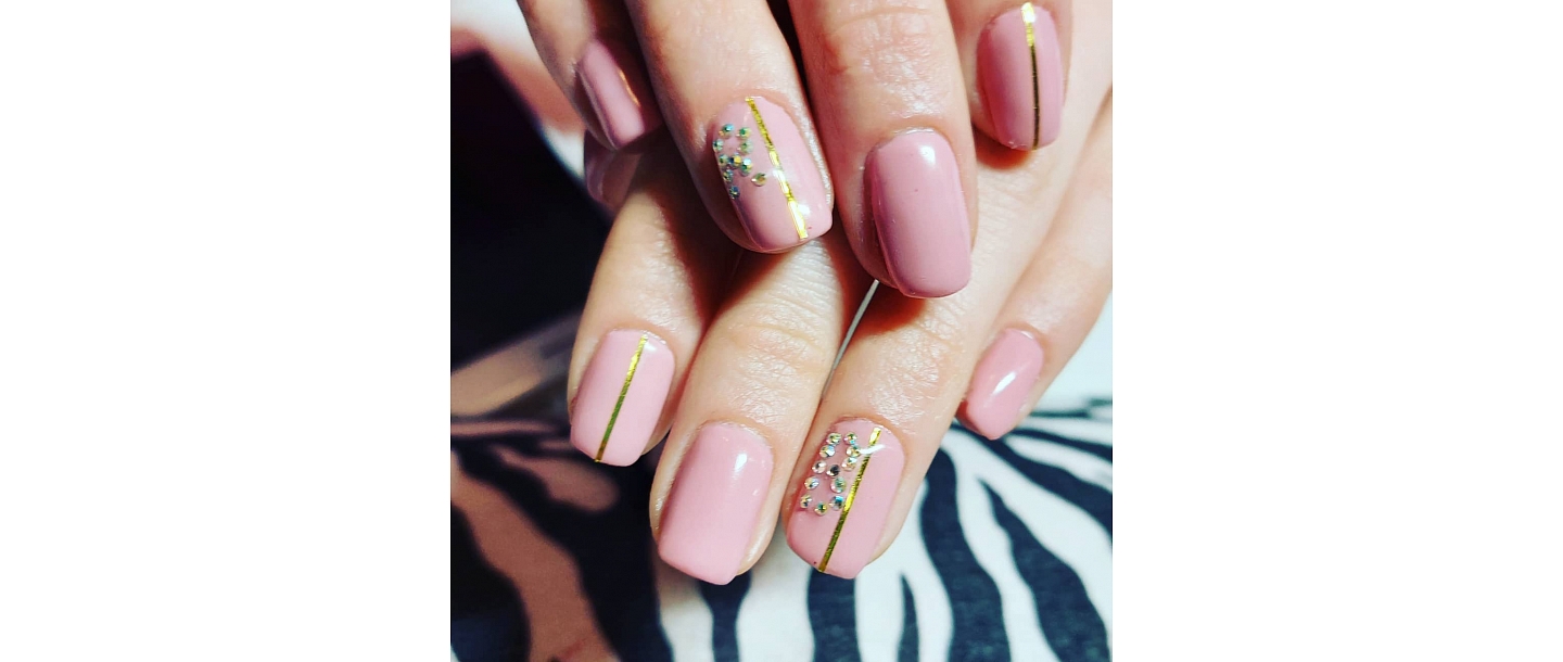 Manicure for a wedding