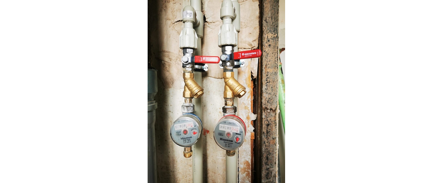 Replacing water risers