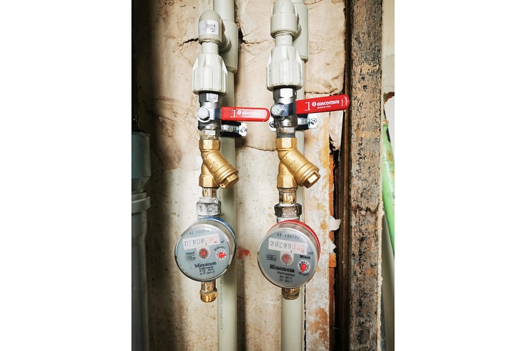 Replacing water risers