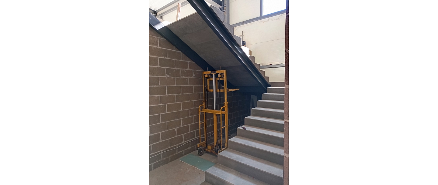 бетонные ступеньки