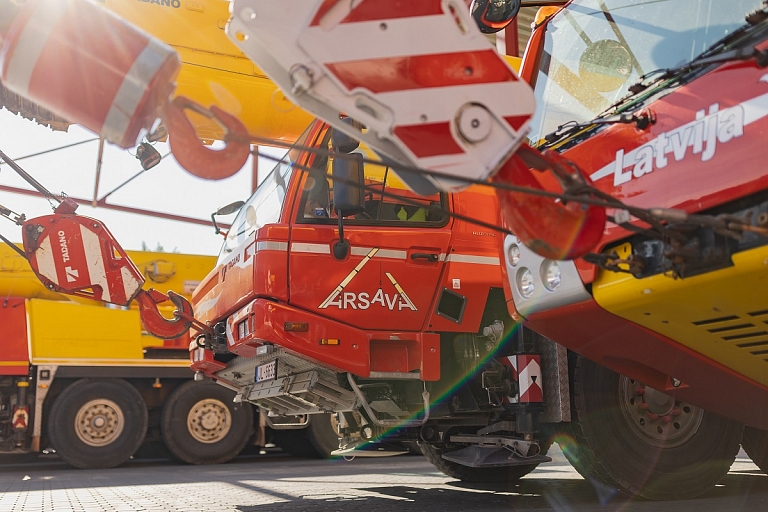 mobile lifting equipment