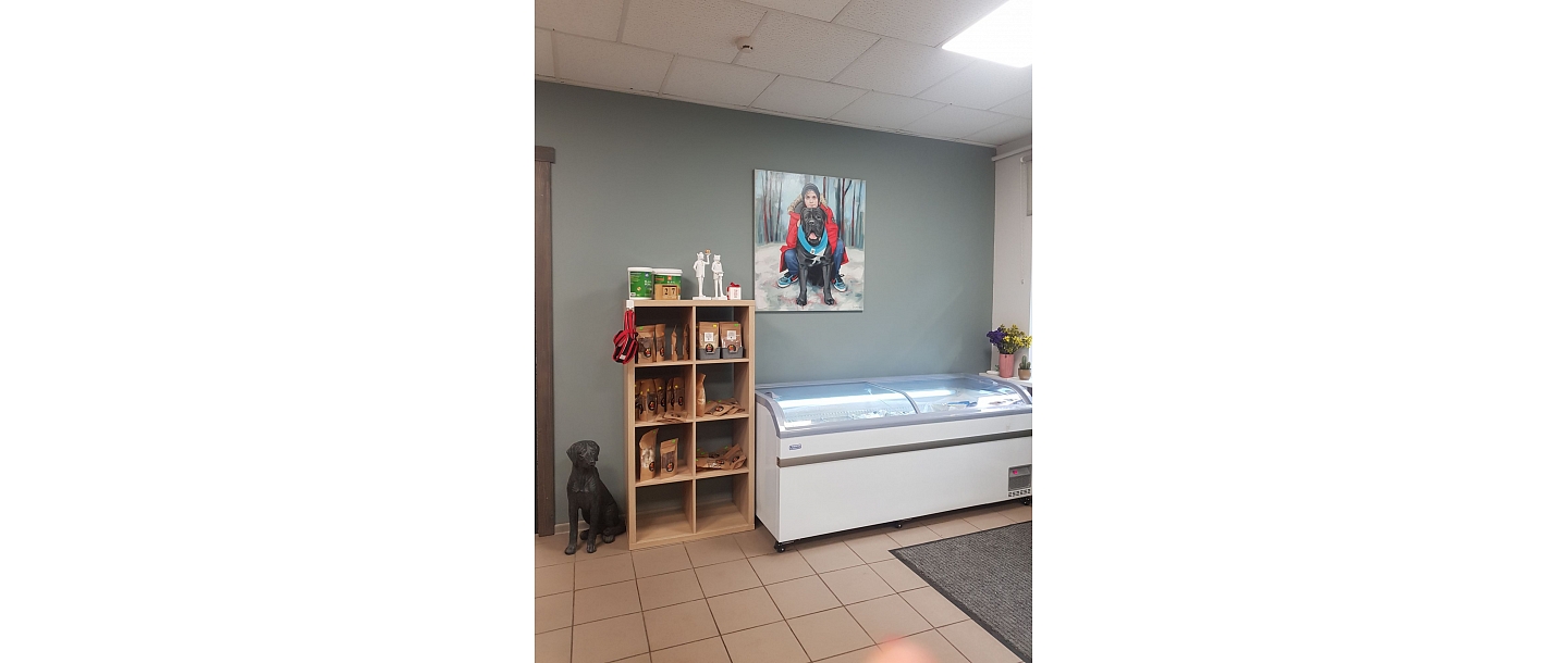 "Paw", fresh food concept store