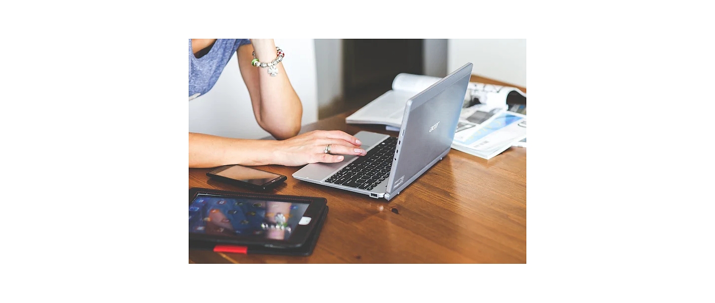 Sandra Sprūde – Legal assistance and online consultations.