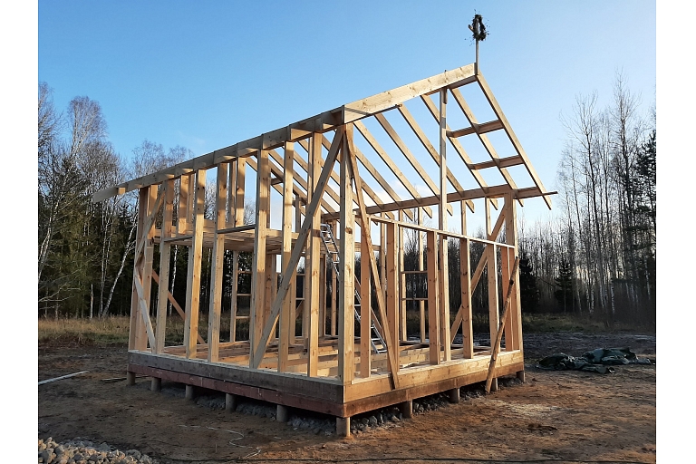 construction of wooden frame houses
