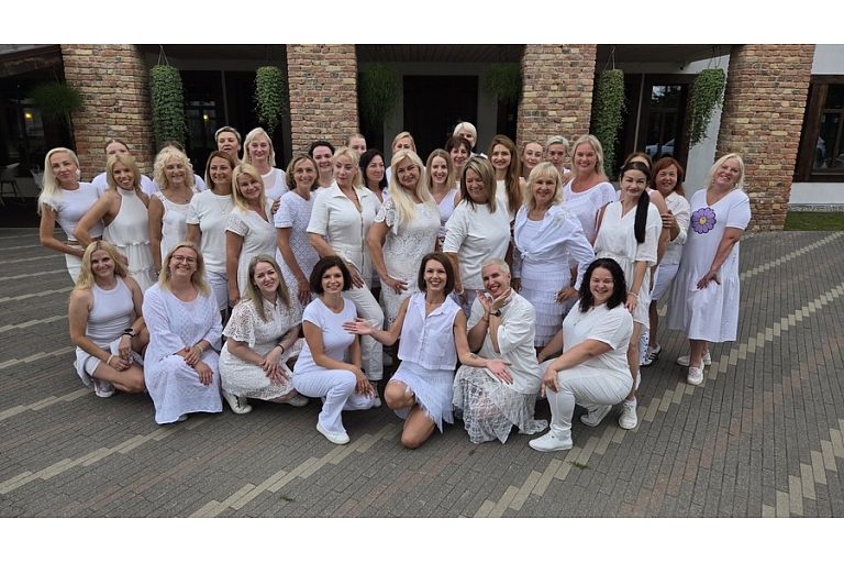 SANLatino femininity power – elegance, confidence and unity