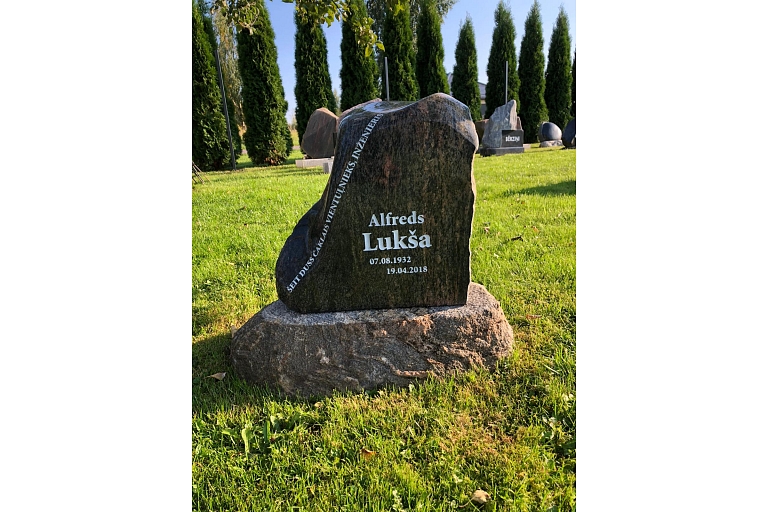 kapu pieminekļu izgatavošana