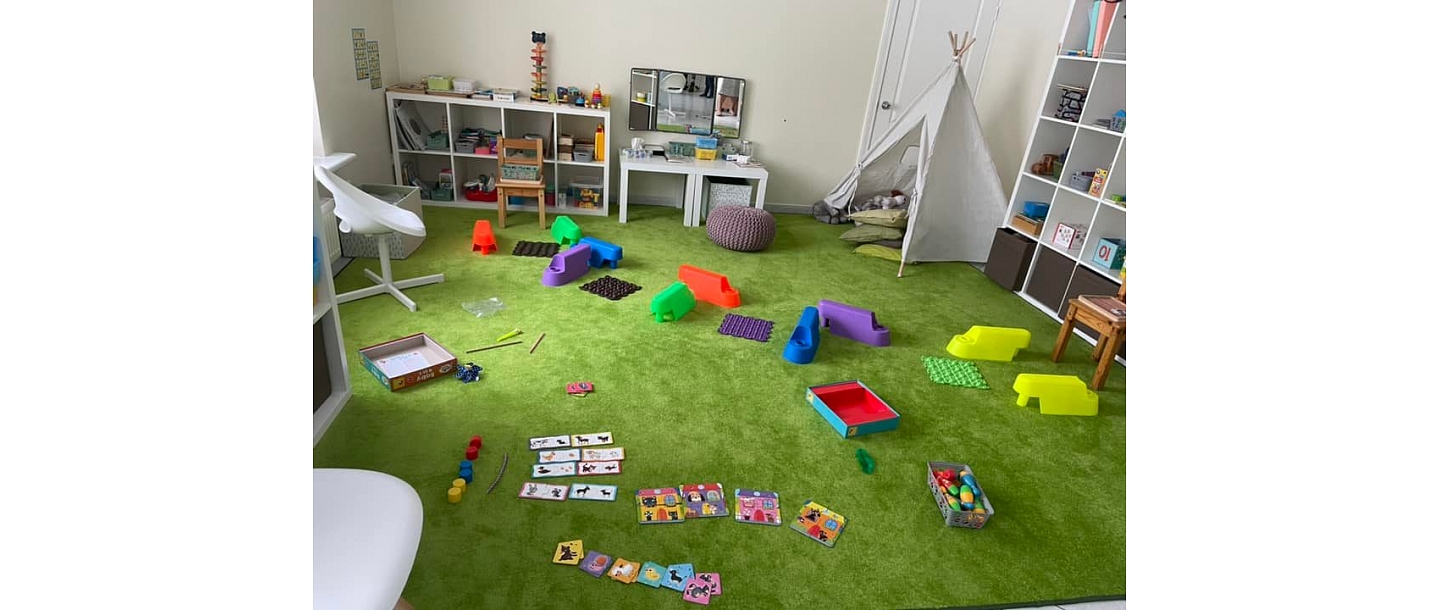 Zeltābele, speech therapy center