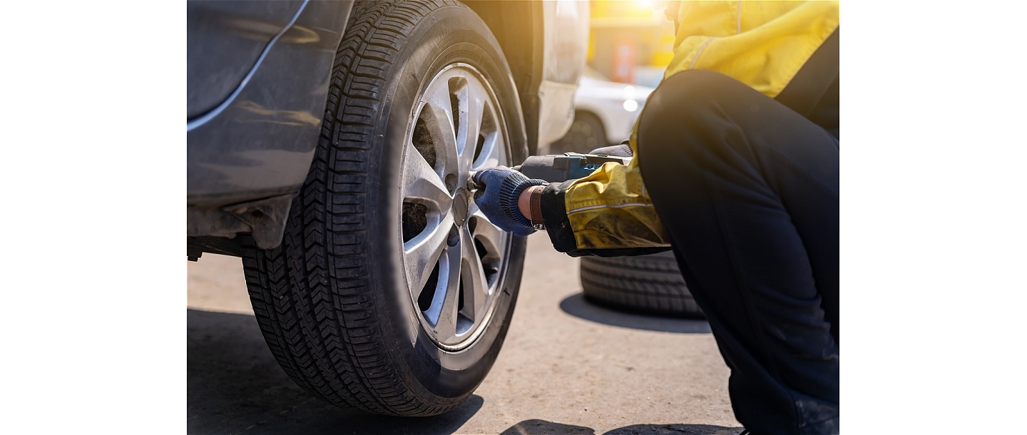 Aidaks, Tyre service