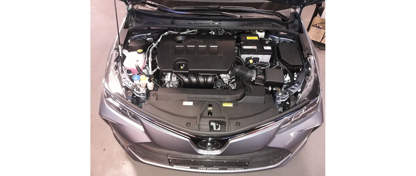 engine compartment Corolla