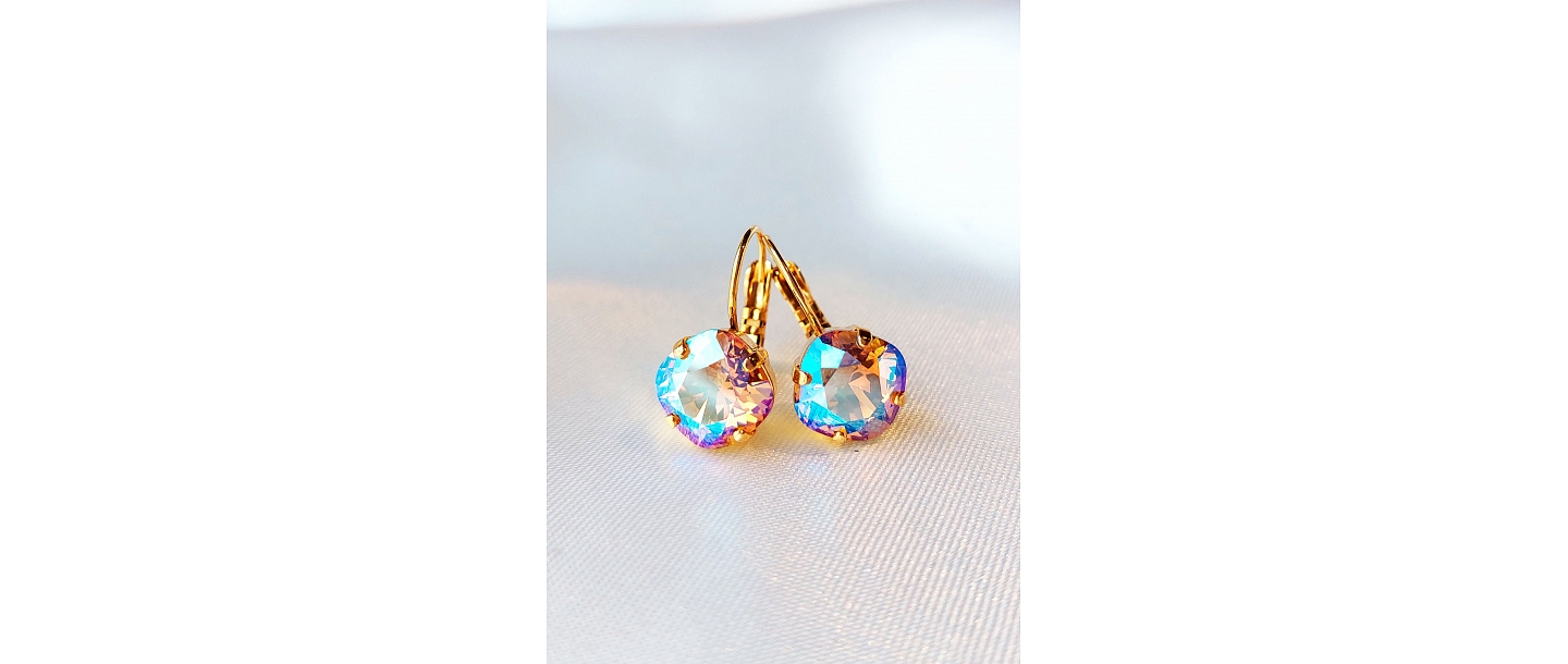 earrings with crystals