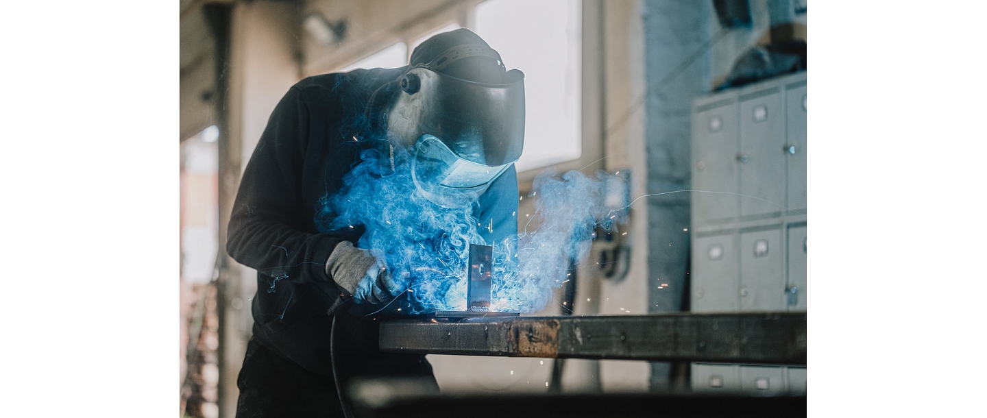 Development of individual metal construction projects