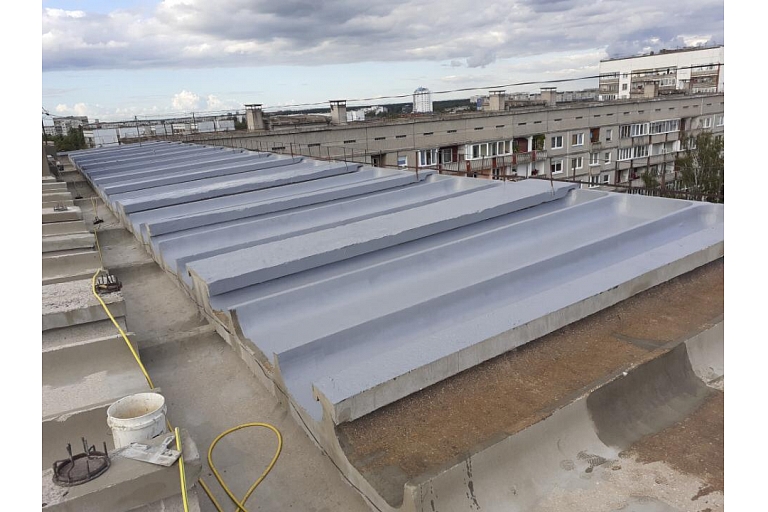 Application of Desmopol polyurethane waterproofing