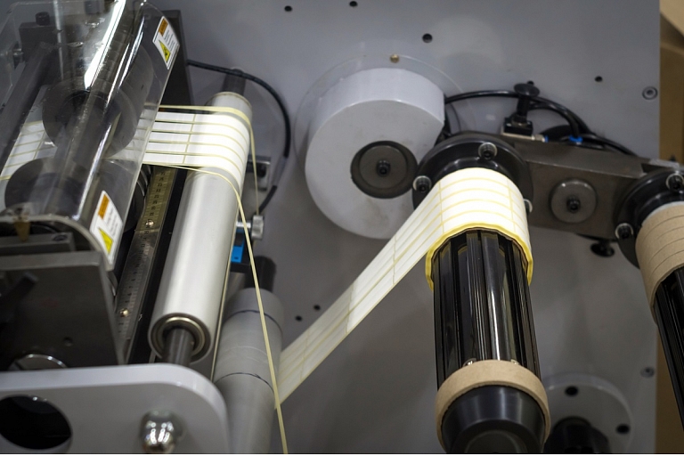 Black and white label and sticker printing with fast delivery