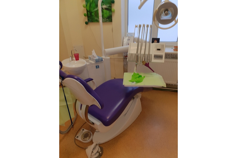 Dentist in the center