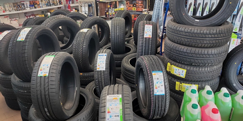 Car tyres