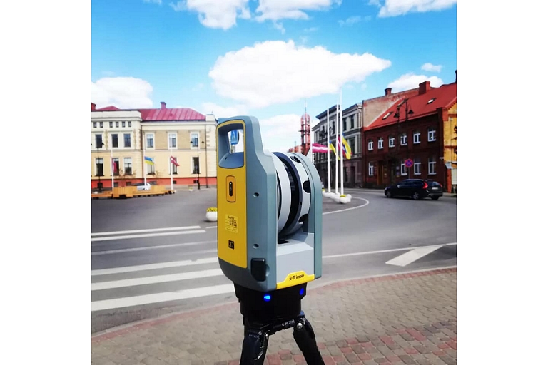 Surveying equipment