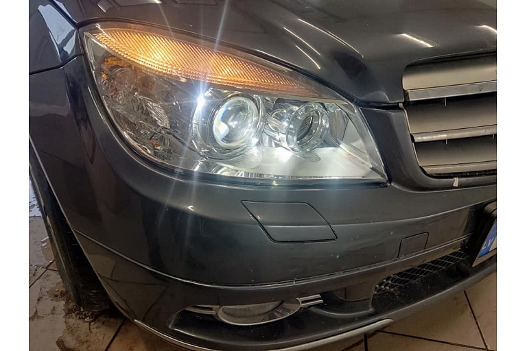 Jauni un lietoti auto lukturi, RB lukturi