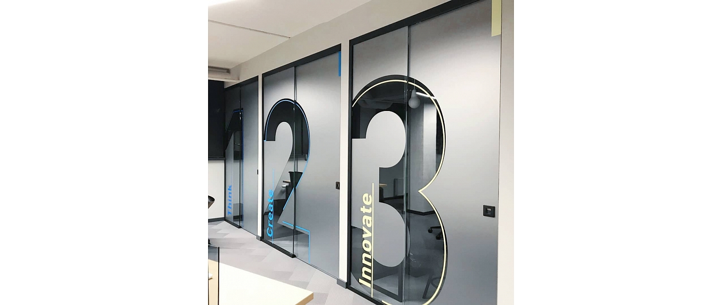 superstikls.lv, LTD JA stikls 