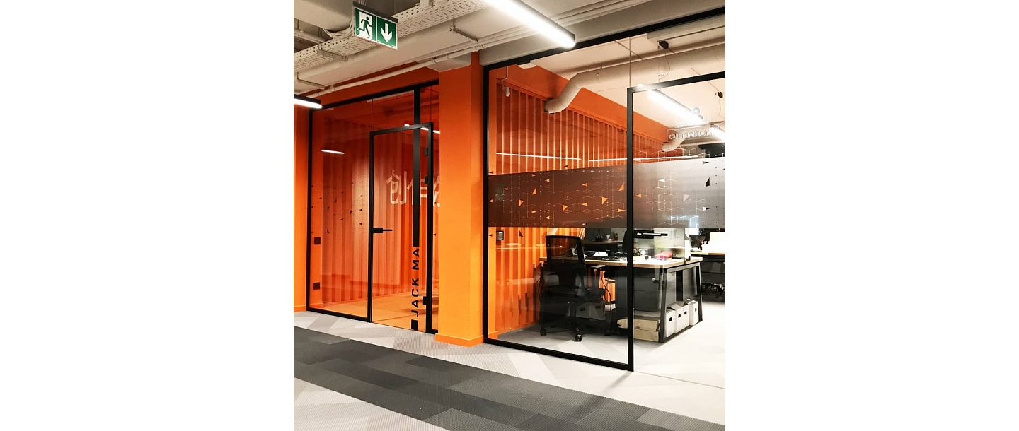 superstikls.lv, LTD JA stikls 