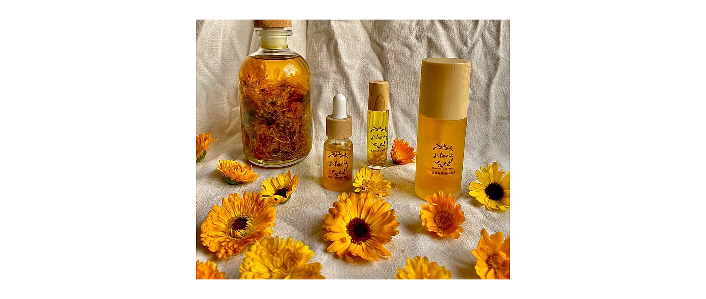 Oil blends for aromatherapy