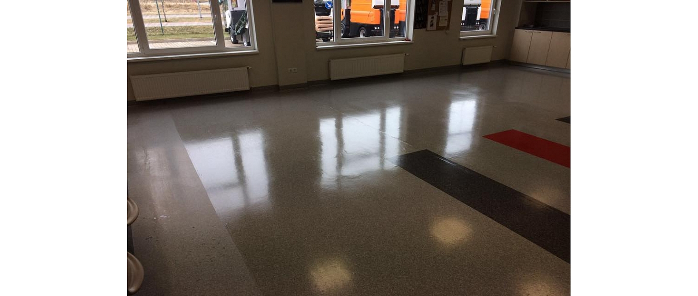 Floor cleaning