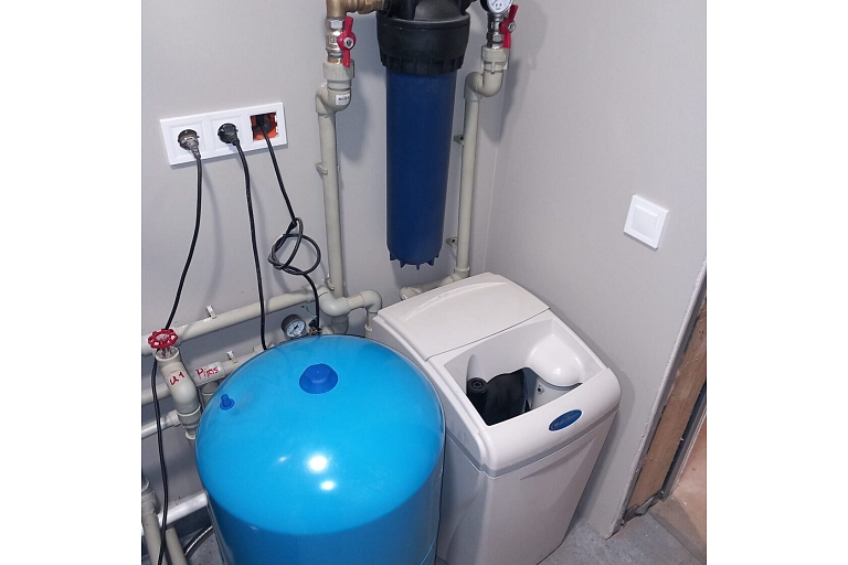 Plumbing installation and dismantling