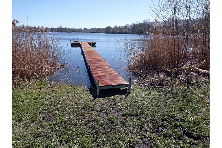 Production of pontoons and floating bridges