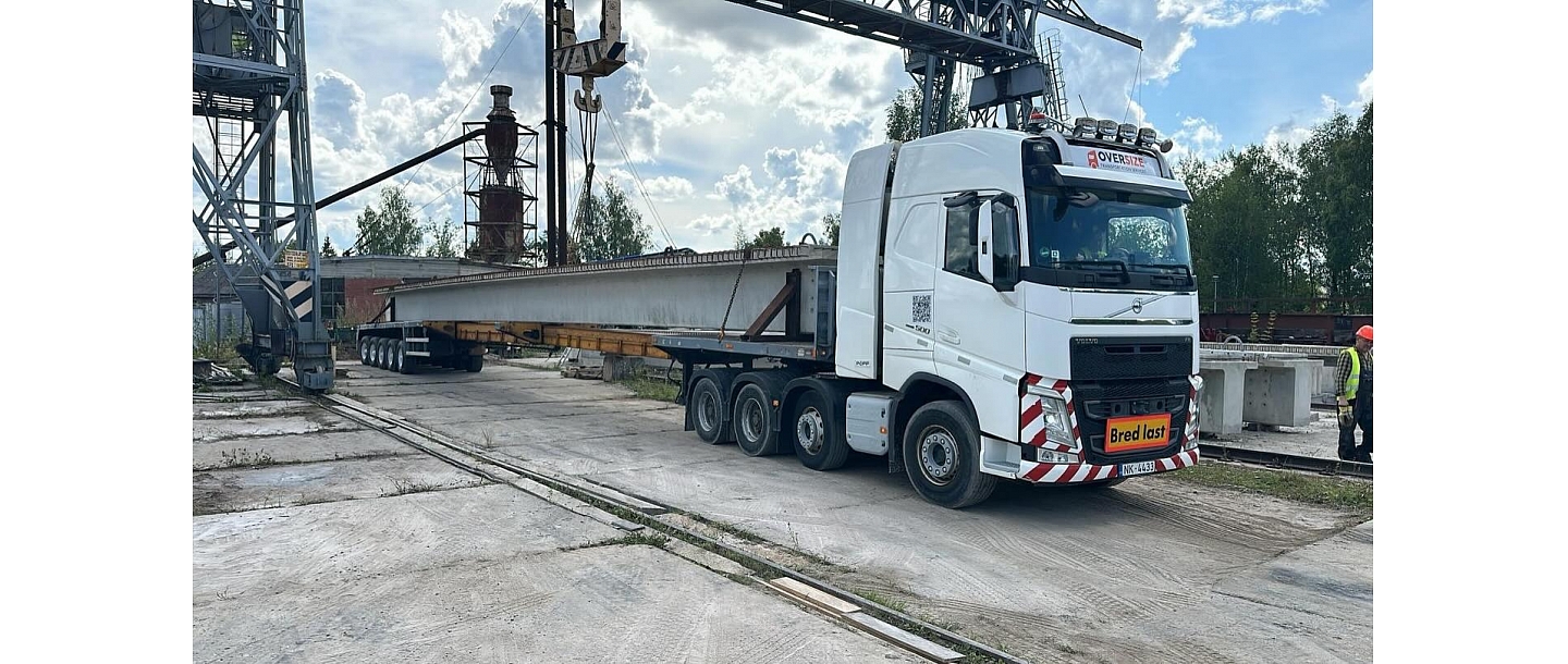 Oversized cargo transport