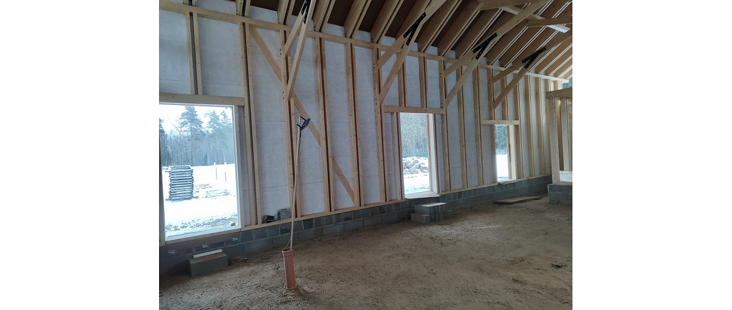 Koka karkasa mājas būvniecības process