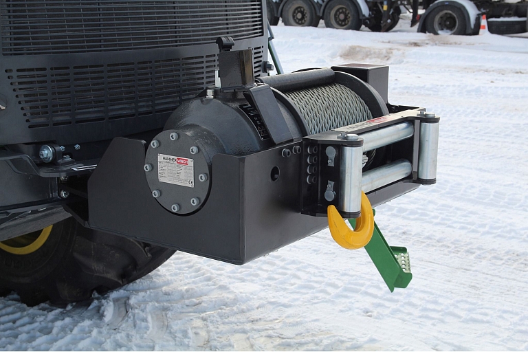 Winch installation