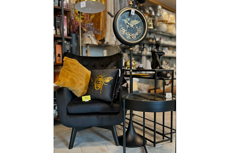 Interjera priekšmeti