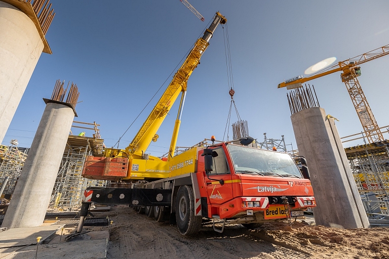 mobile crane rental