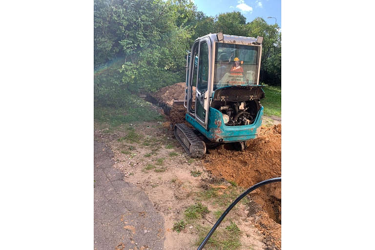 Pipe digging and installation
