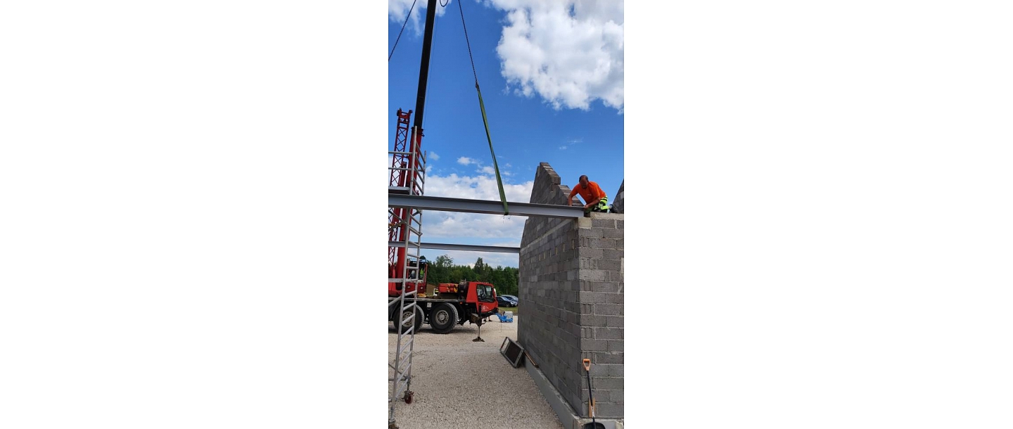 Frame and wall construction