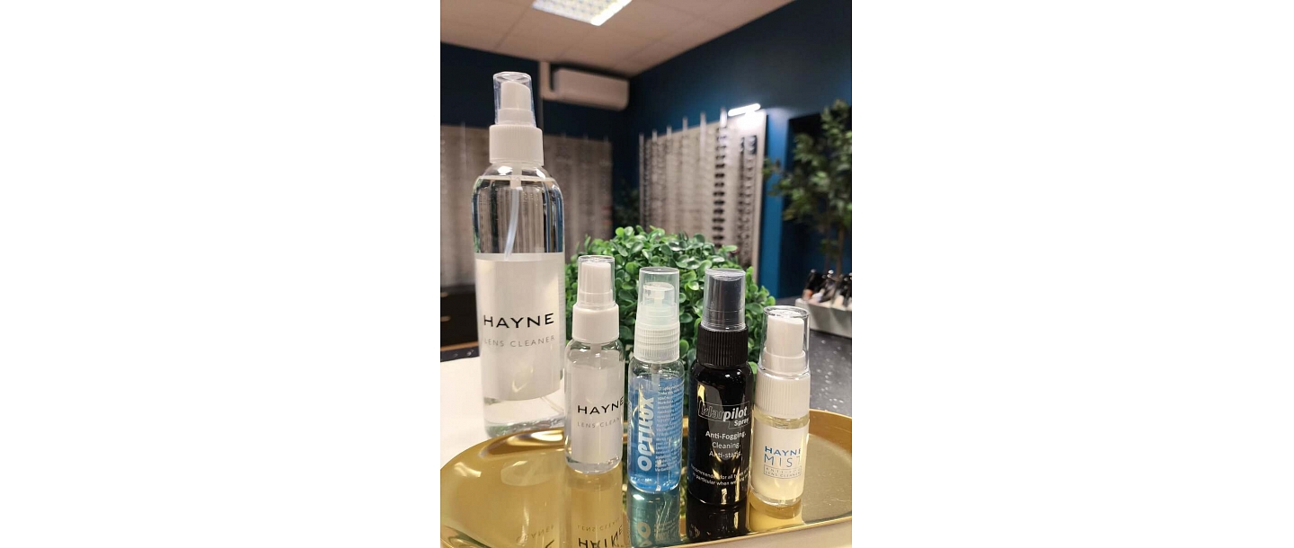 Briļļu stiklu tīrīšanas līdzekļi