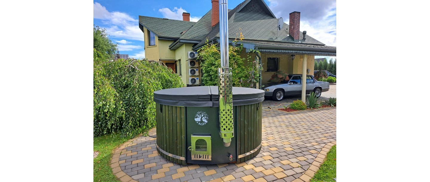 Hot tub with integrated oven