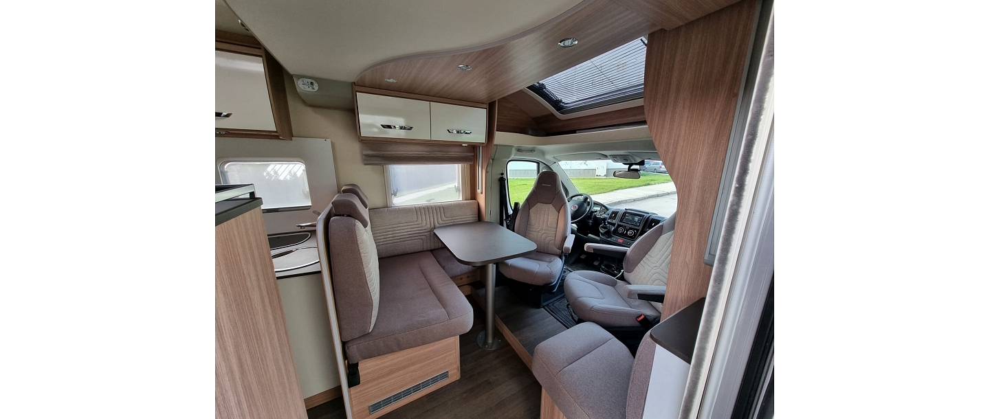Luxury camper