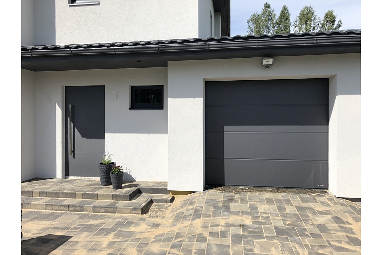 Garage gates