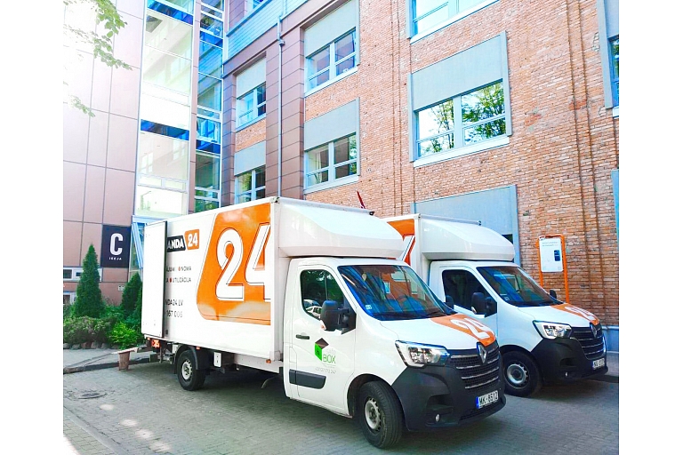 Moving service